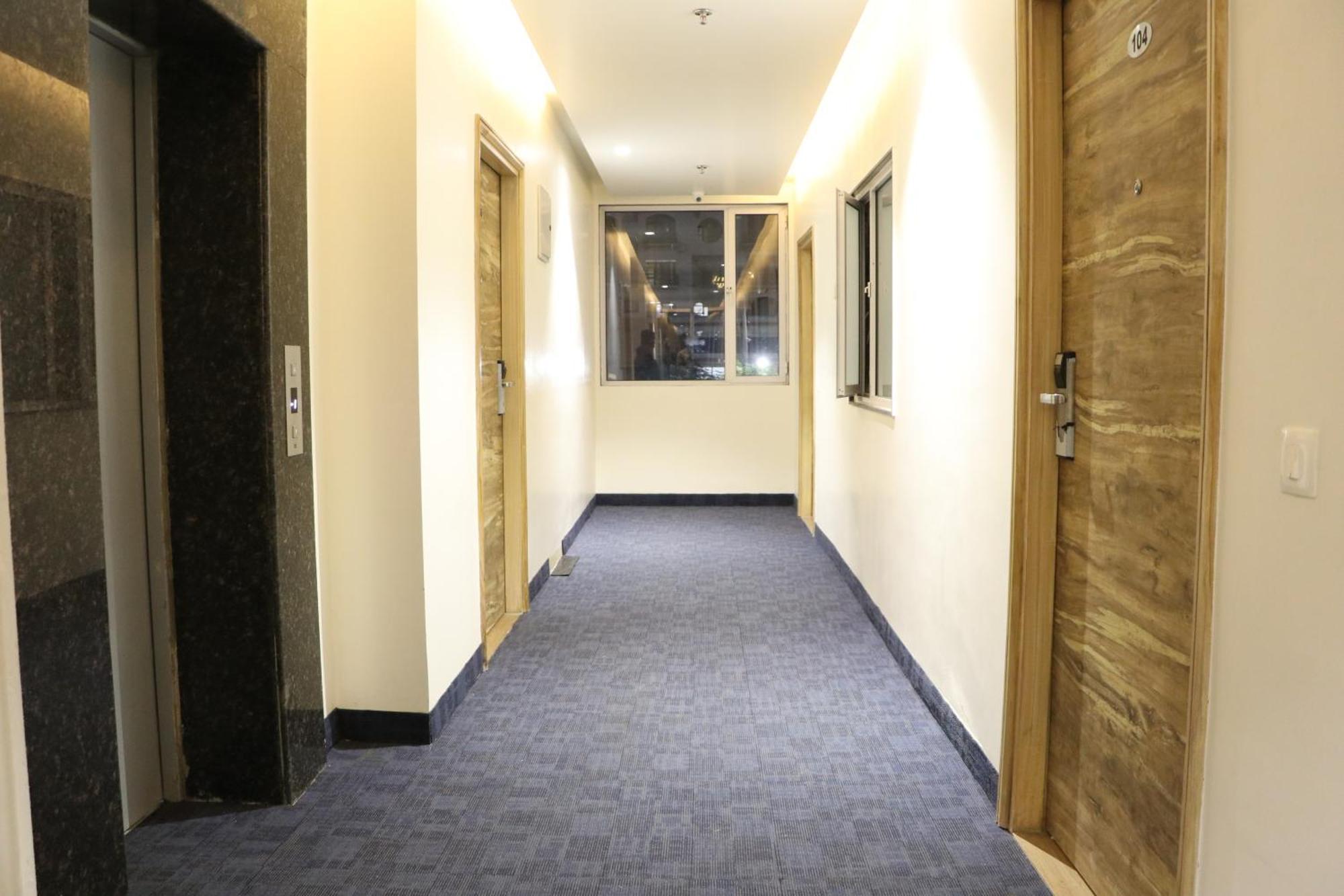 Hotel Karma Near Exhibition And Convention Centre